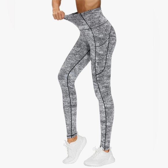 Pants - Gray Leggings with Black Accents